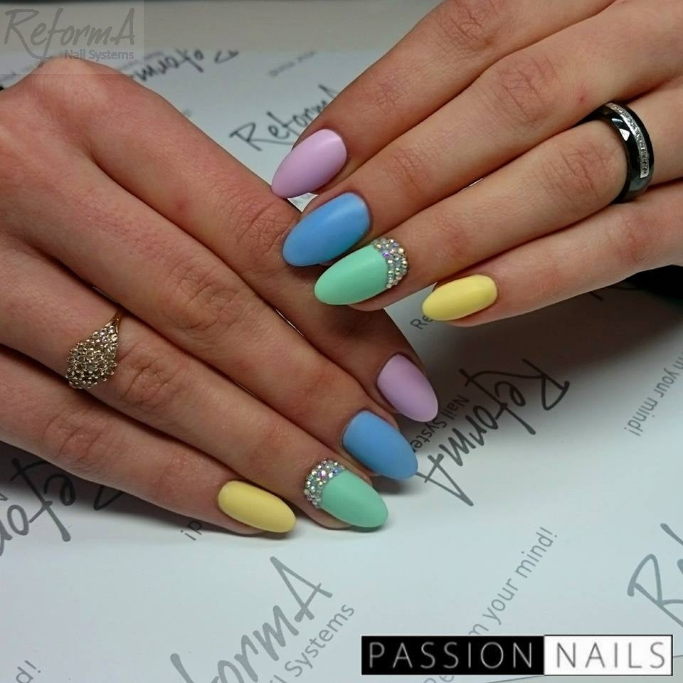 Gélové nechty krok za krokom: Kompletný sprievodca pre začiatočníkov