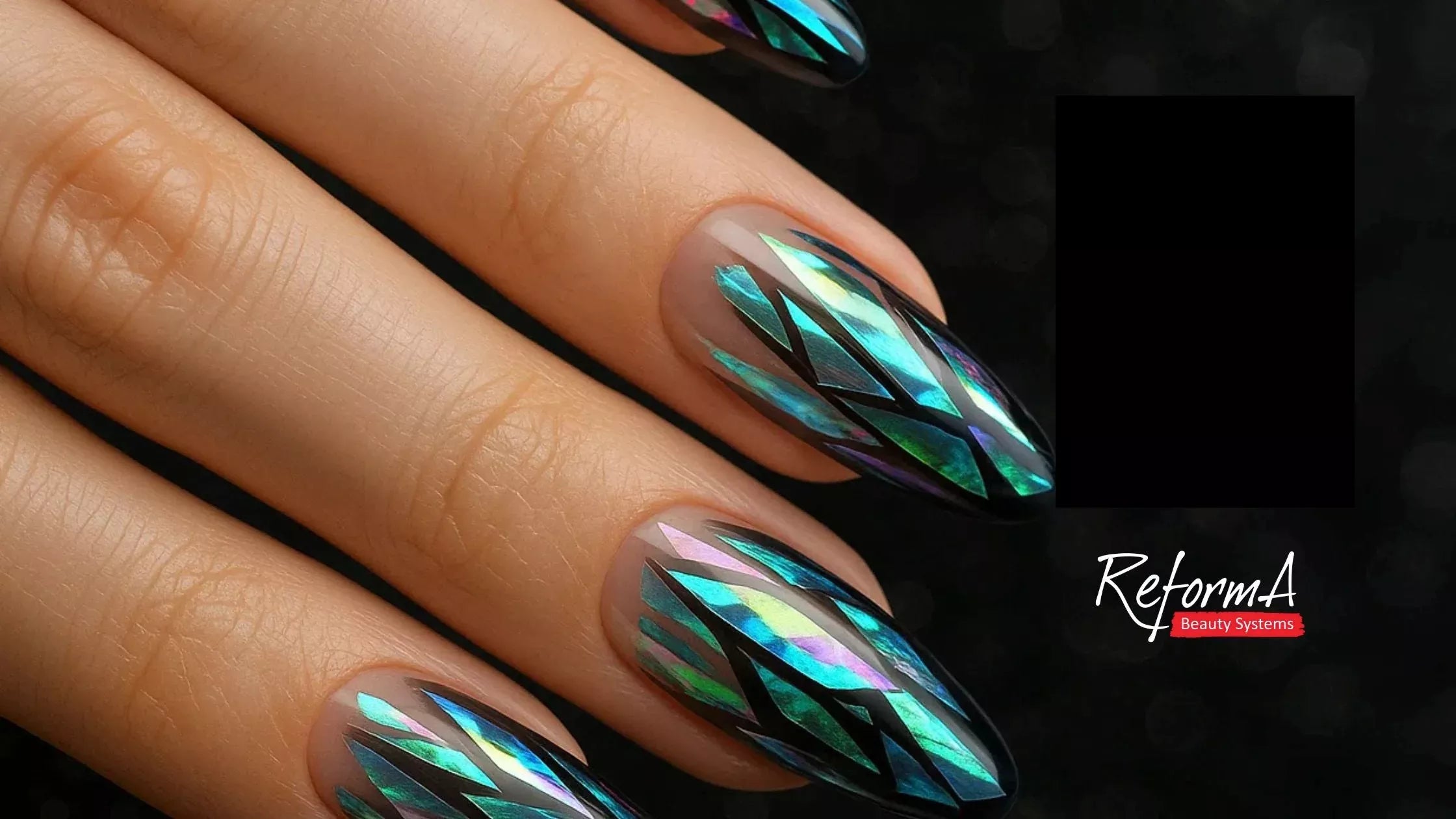 Sklenené nechty krok za krokom | Sklenený efekt – techniky a inšpirácie