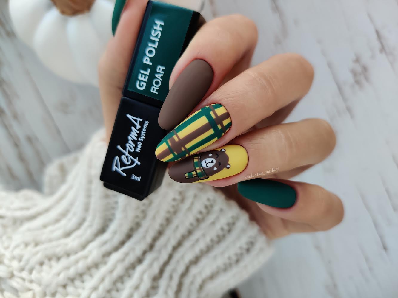 Fľaškový, tmavozelený, intenzívny hybridný lak - GP Roar, 10 ml